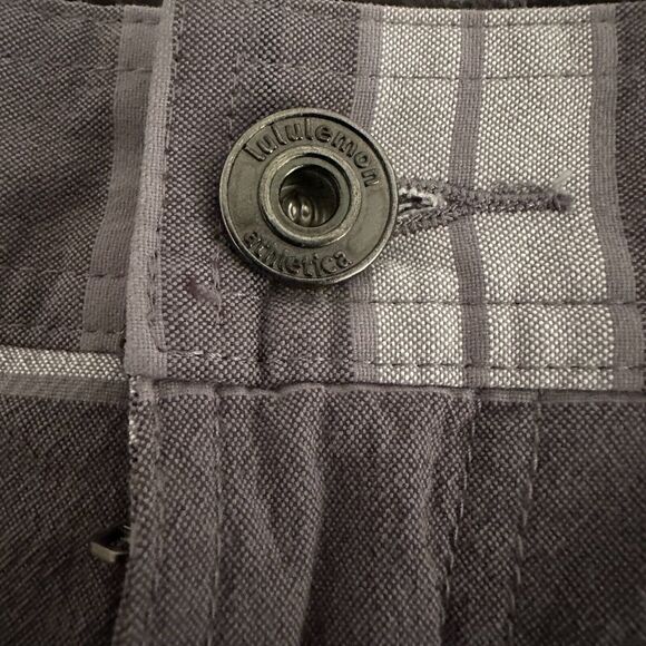 Lululemon Athletica Mens Chino Black/Gray Shorts Size 36 Golf Causal Stretch - Picture 5 of 7